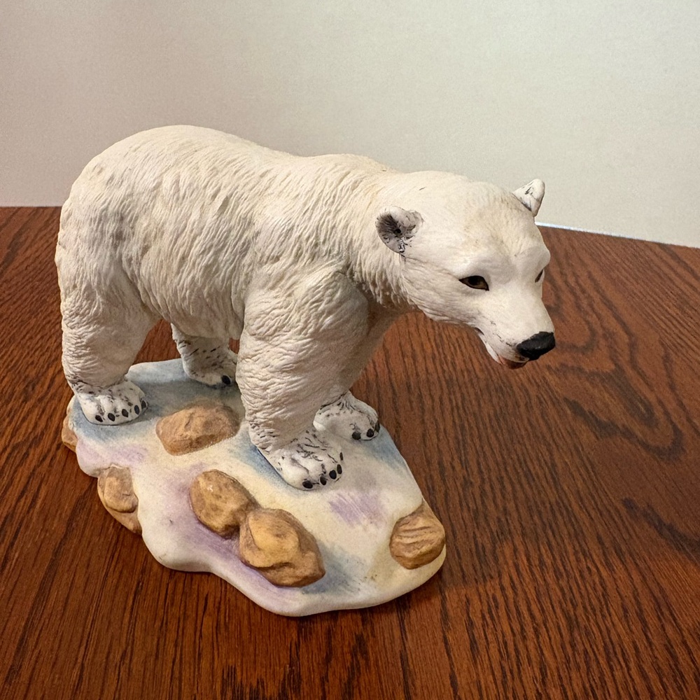 Vintage White Polar Bear Porcelain Figurine from Andrea by Sadek Made in Japan